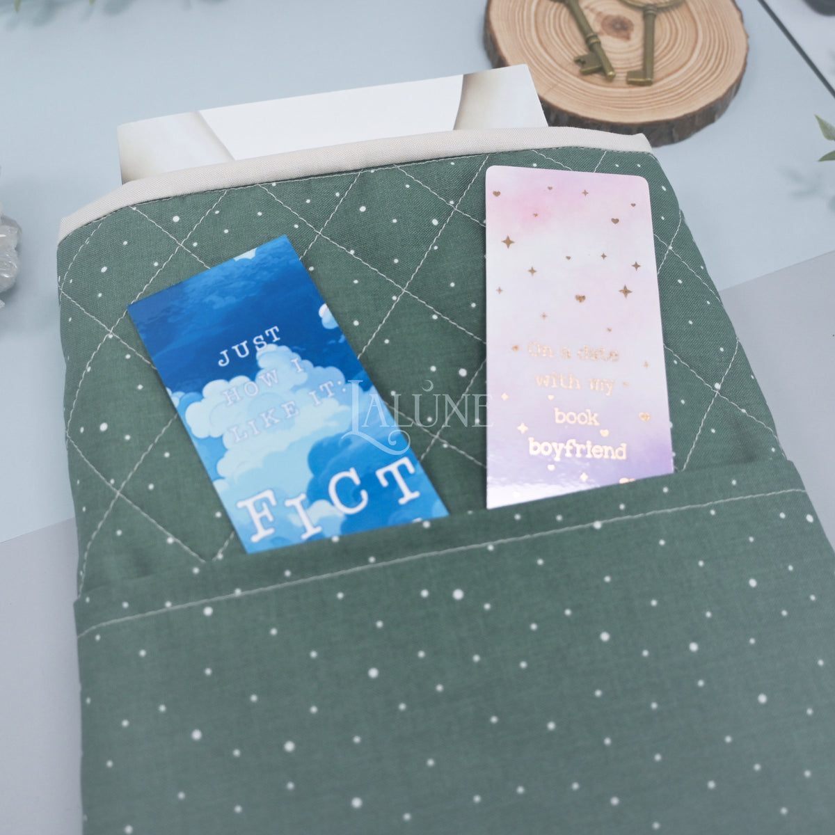 Evergreen Dots Quilted Book Sleeve