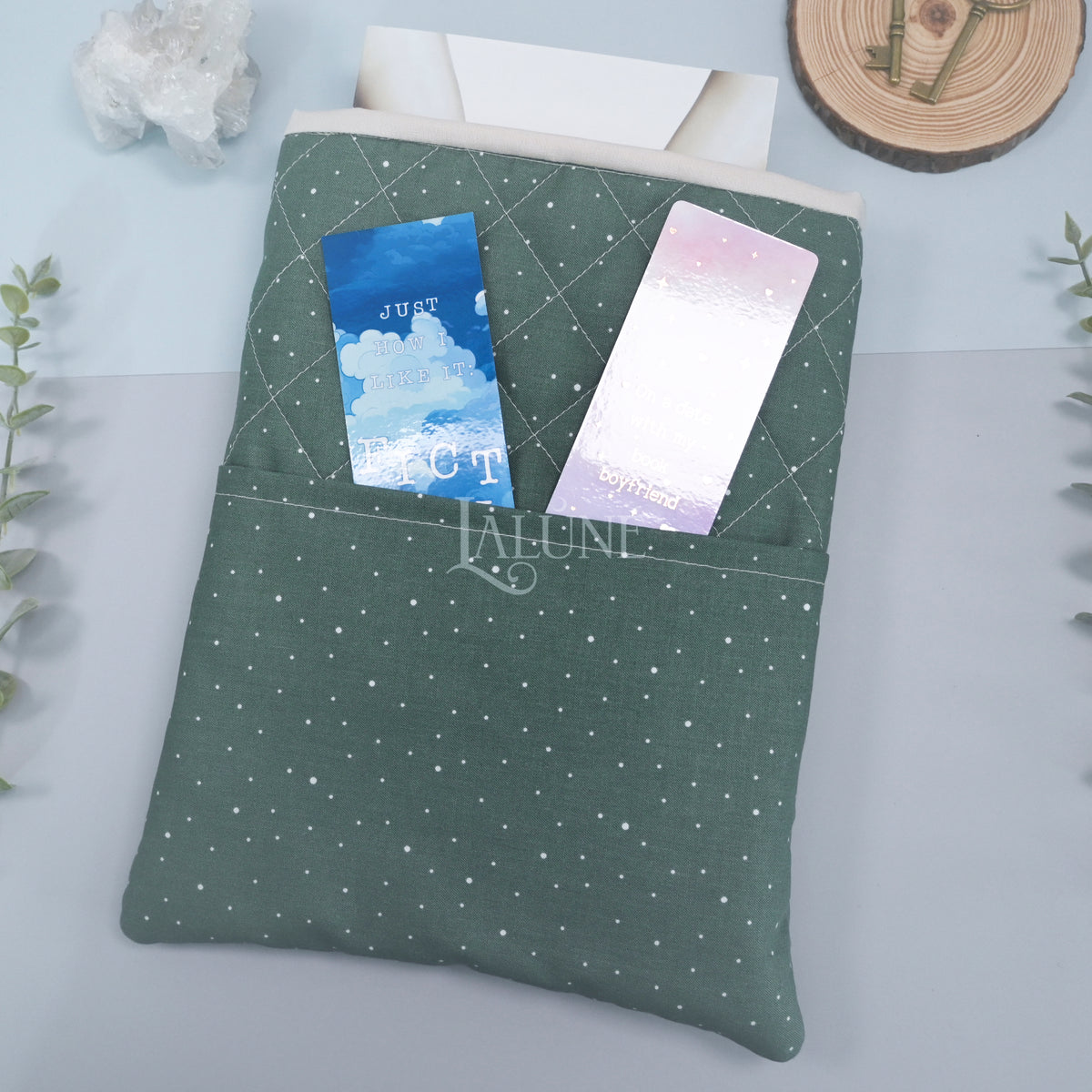 Evergreen Dots Quilted Book Sleeve